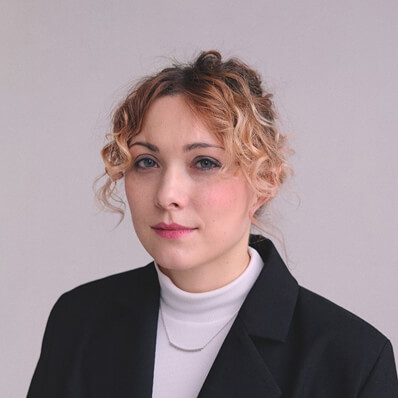 Наташа Никанова