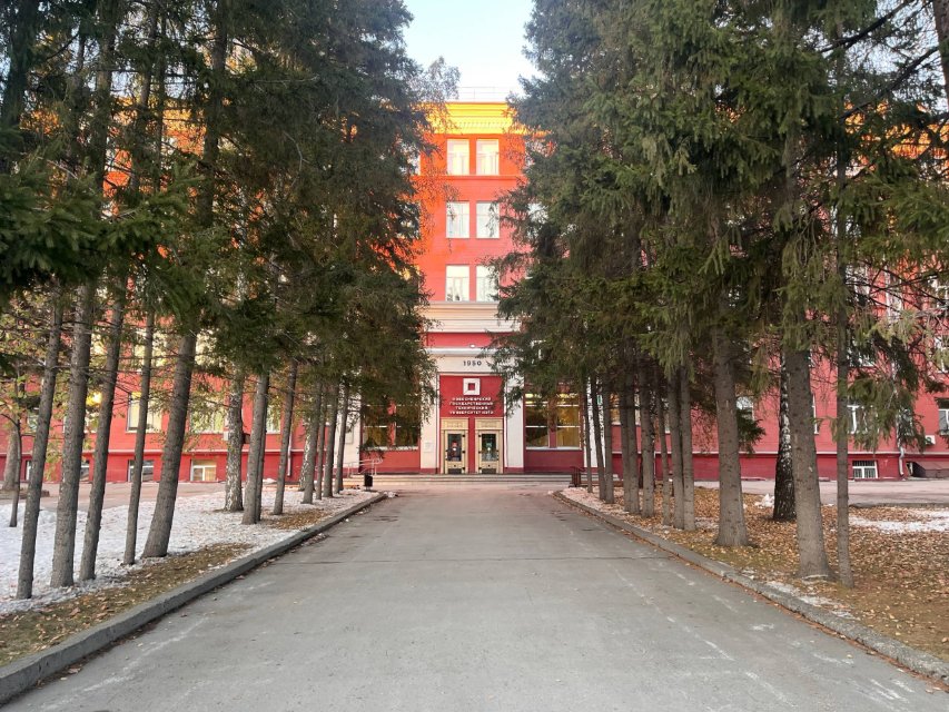 Компания МТС улучшила мобильную связь в районе метро Студенческая рядом с общежитиями НГТУ