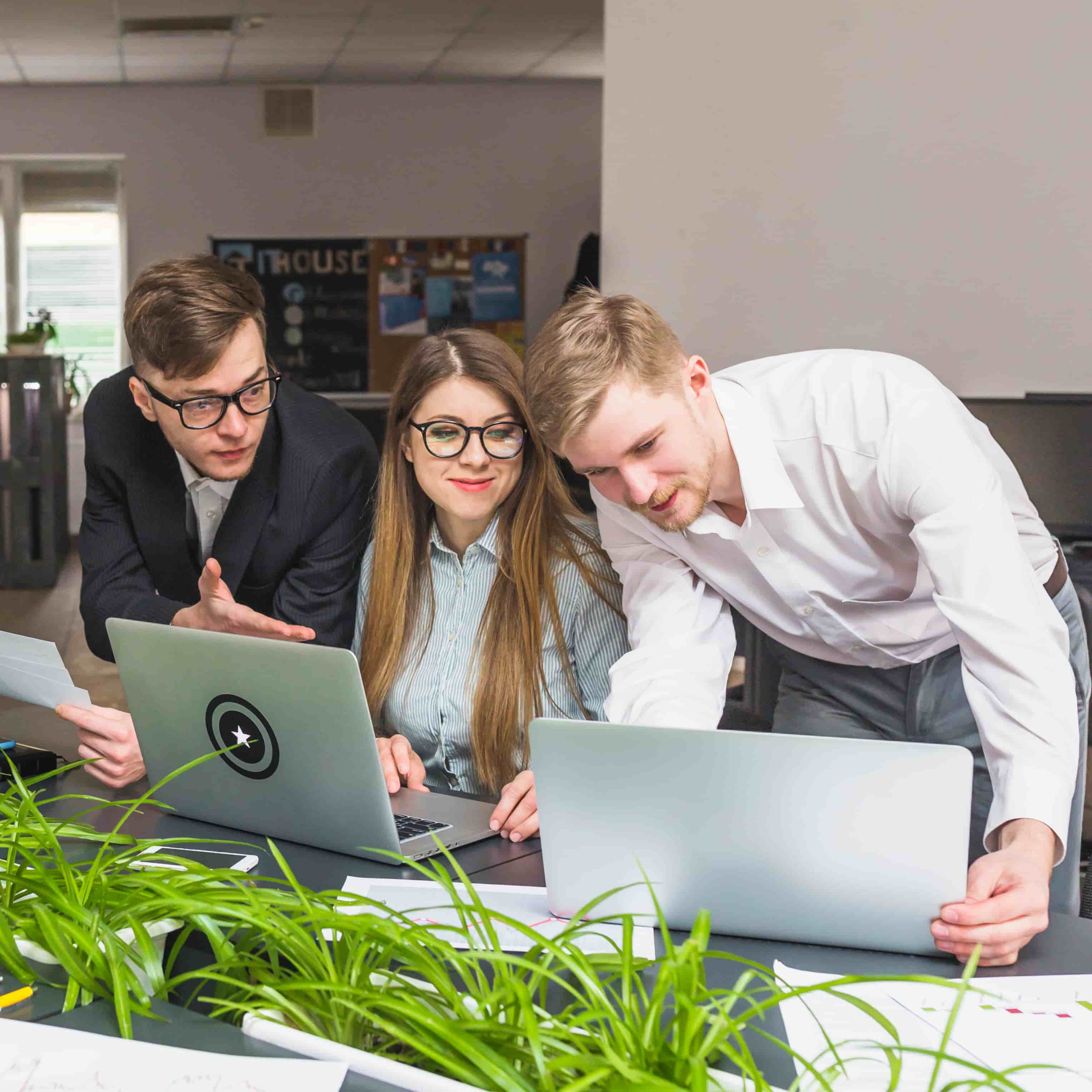 Группа бизнесменов