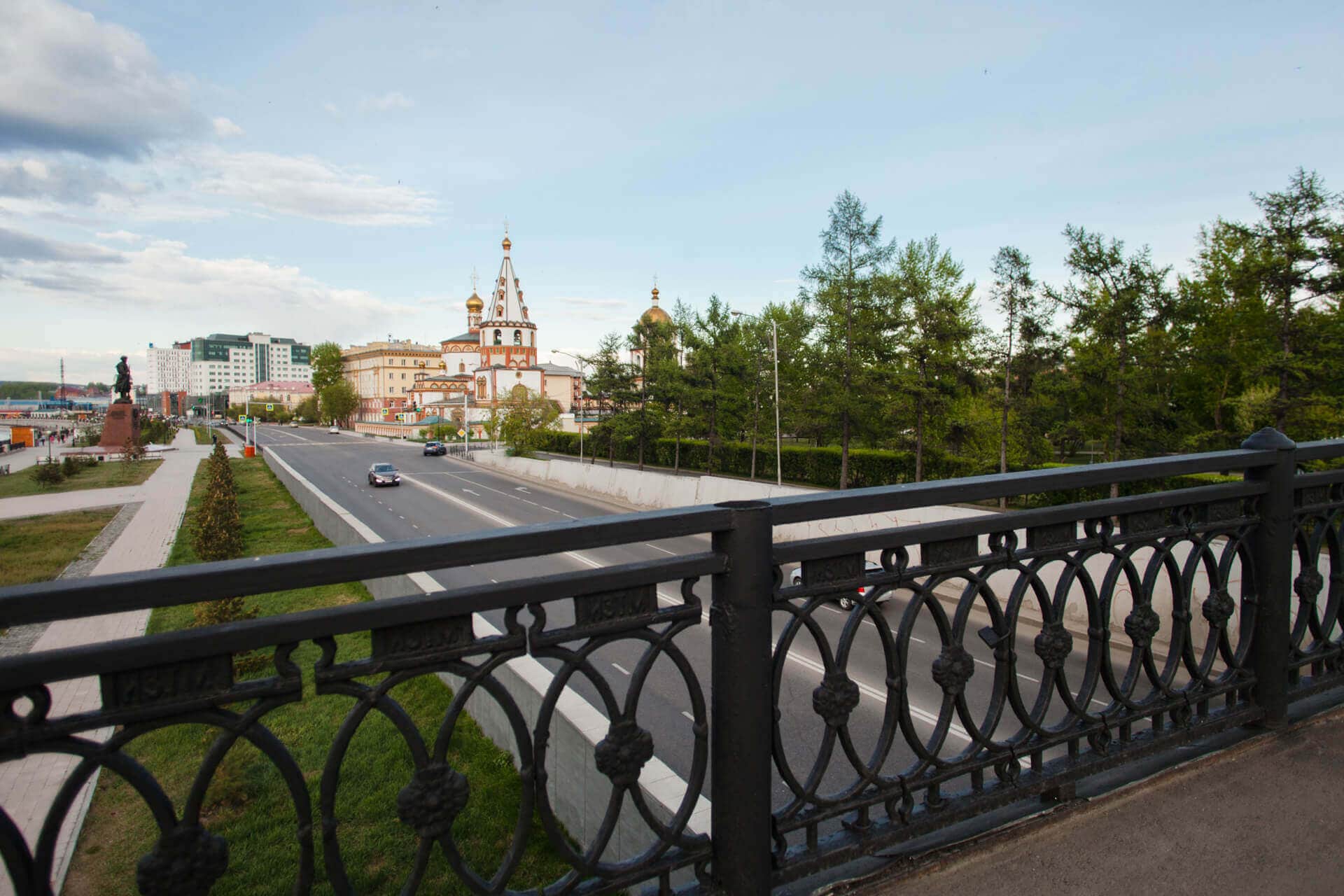 вид_на_церковь_с_моста